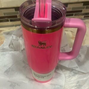 Stanley 30oz Pink Parade Quencher *NIB*